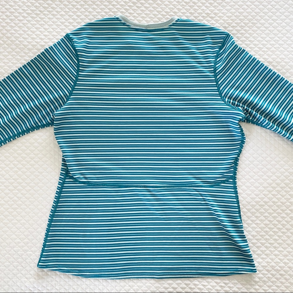 Patagonia Teal Striped Capilene 3 Women's Top - Picture 8 of 8